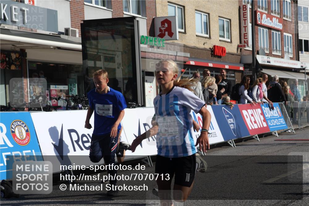 15.09.2024 - PSD Bank Halbmarathon Michael Strokosch http://msf.ph/oto/7070713 15.09.2024 10:27:02 Ziel 18, 42, 69, 75, 82, 167, 198, 210, 270, 294 meine-sportfotos.de