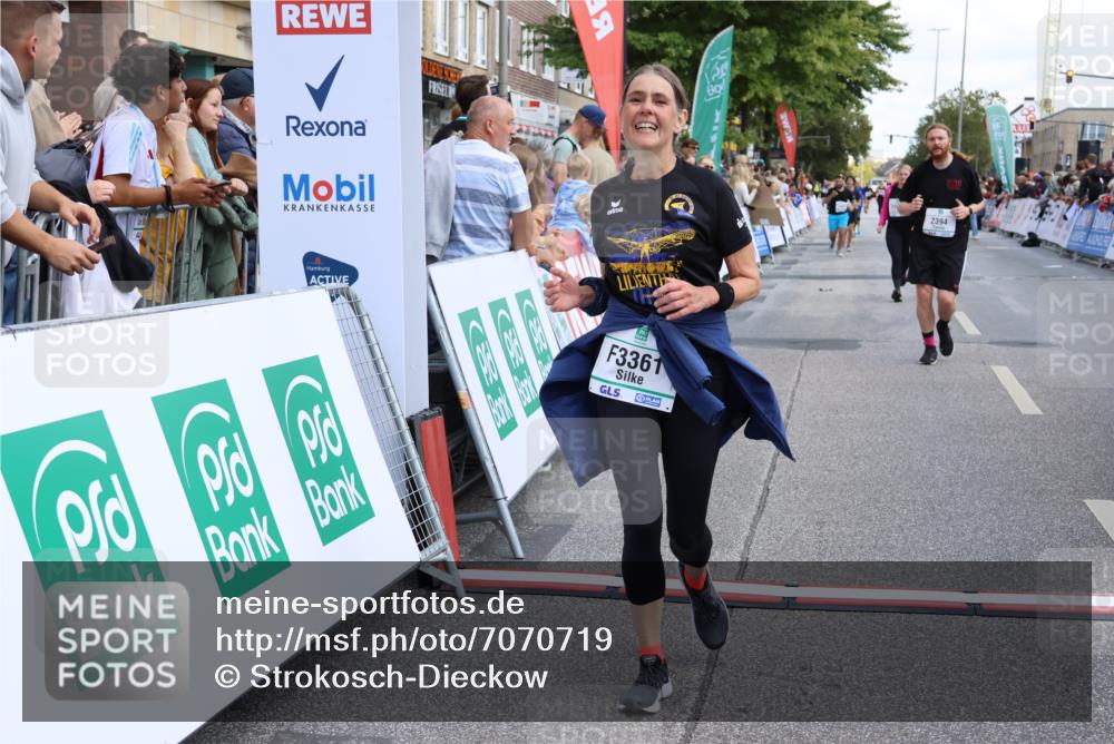 15.09.2024 - PSD Bank Halbmarathon Strokosch-Dieckow http://msf.ph/oto/7070719 15.09.2024 12:23:11 Ziel 2238, 2394, 3199, 3219, 3361, 3443 meine-sportfotos.de