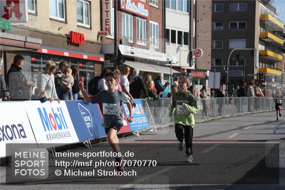 15.09.2024 - PSD Bank Halbmarathon Michael Strokosch http://msf.ph/oto/7070770 15.09.2024 10:27:07 Ziel 18, 42, 75, 82, 87, 136, 167, 198, 210, 268, 270, 294 meine-sportfotos.de