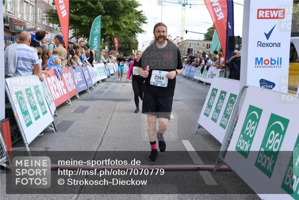 15.09.2024 - PSD Bank Halbmarathon Strokosch-Dieckow http://msf.ph/oto/7070779 15.09.2024 12:23:14 Ziel 2394, 3219, 3361 meine-sportfotos.de