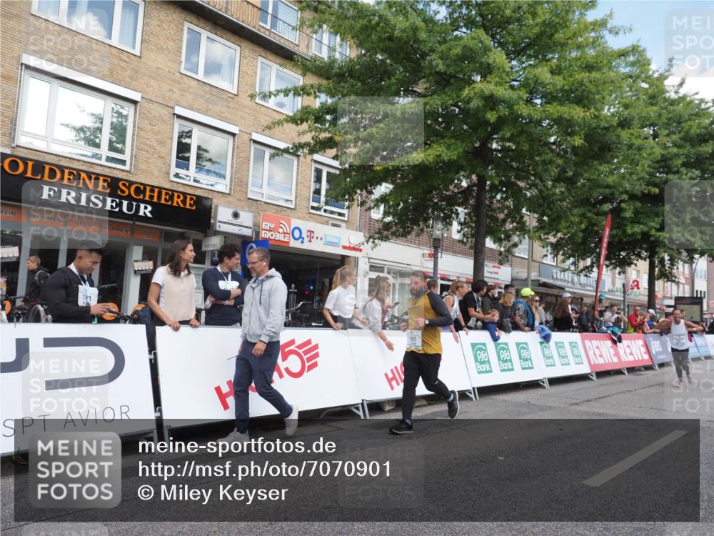 15.09.2024 - PSD Bank Halbmarathon Miley Keyser http://msf.ph/oto/7070901 15.09.2024 12:24:20 Ziel 1765, 1997, 2081, 2527, 3008, 3222, 3256, 3339, 3371, 3452, 3543 meine-sportfotos.de