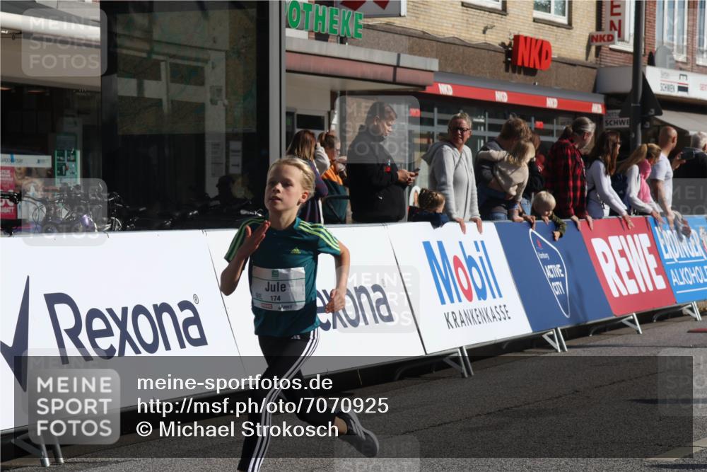 15.09.2024 - PSD Bank Halbmarathon Michael Strokosch http://msf.ph/oto/7070925 15.09.2024 10:27:23 Ziel 8, 48, 87, 122, 136, 139, 174, 219, 233, 268, 272 meine-sportfotos.de