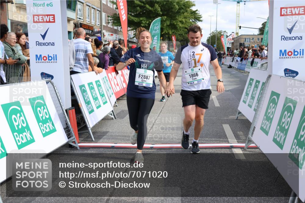 15.09.2024 - PSD Bank Halbmarathon Strokosch-Dieckow http://msf.ph/oto/7071020 15.09.2024 12:31:51 Ziel 1866, 2068, 2887 meine-sportfotos.de