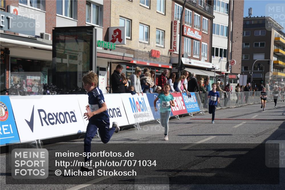 15.09.2024 - PSD Bank Halbmarathon Michael Strokosch http://msf.ph/oto/7071034 15.09.2024 10:27:34 Ziel 8, 37, 73, 101, 103, 122, 125, 159, 174, 204, 233 meine-sportfotos.de