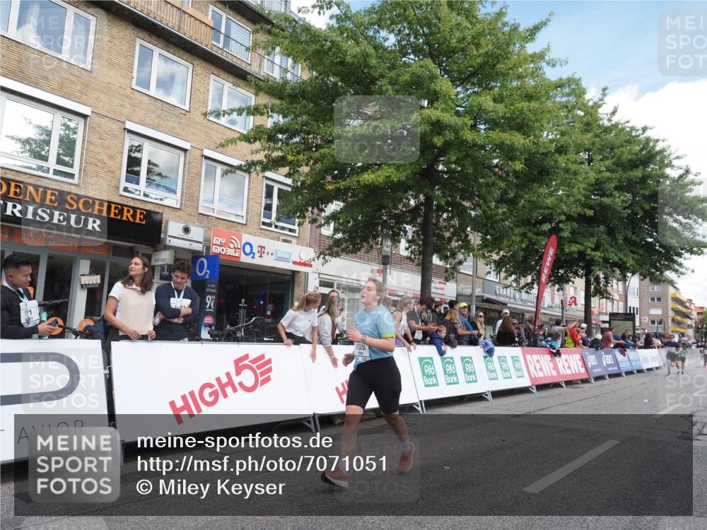 15.09.2024 - PSD Bank Halbmarathon Miley Keyser http://msf.ph/oto/7071051 15.09.2024 12:24:25 Ziel 1765, 1997, 2081, 2527, 3008, 3218, 3256, 3339, 3371, 3452, 3543 meine-sportfotos.de