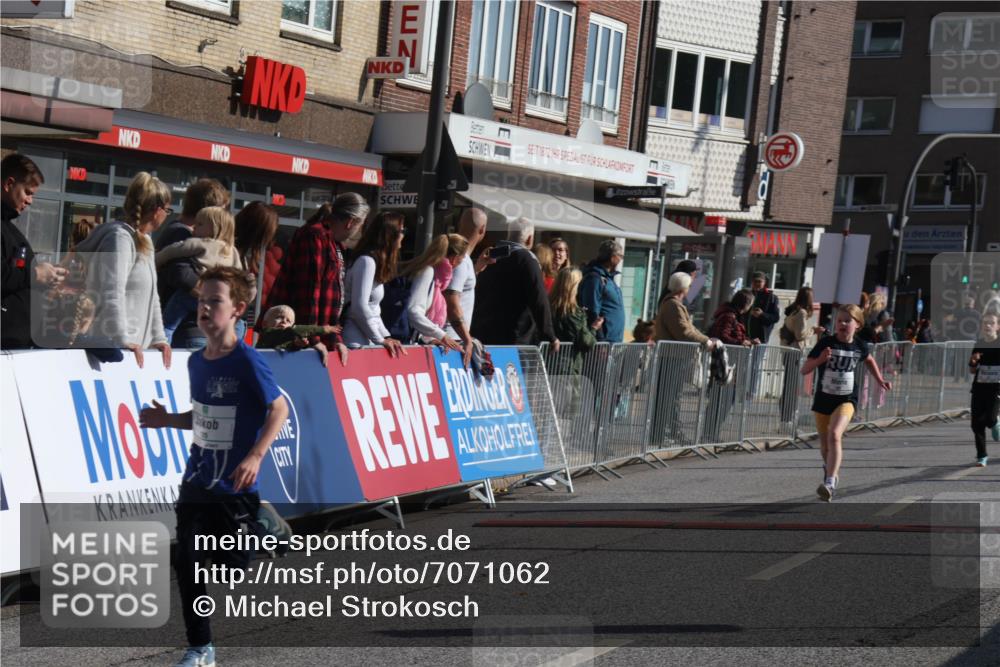 15.09.2024 - PSD Bank Halbmarathon Michael Strokosch http://msf.ph/oto/7071062 15.09.2024 10:27:36 Ziel 8, 37, 73, 101, 103, 122, 125, 159, 204, 249, 296 meine-sportfotos.de