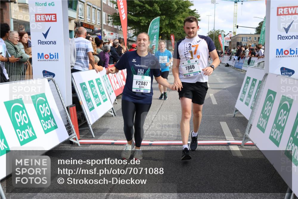 15.09.2024 - PSD Bank Halbmarathon Strokosch-Dieckow http://msf.ph/oto/7071088 15.09.2024 12:31:51 Ziel 1866, 2068, 2887 meine-sportfotos.de