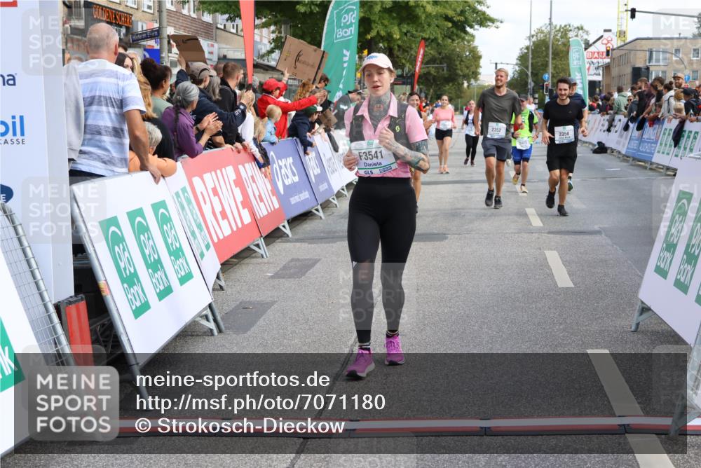 15.09.2024 - PSD Bank Halbmarathon Strokosch-Dieckow http://msf.ph/oto/7071180 15.09.2024 12:32:00 Ziel 1866, 2068, 2192, 2352, 2358, 2423, 2887, 3356, 3541 meine-sportfotos.de