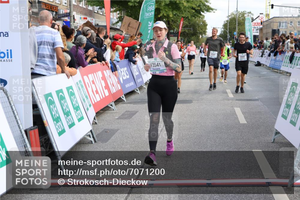 15.09.2024 - PSD Bank Halbmarathon Strokosch-Dieckow http://msf.ph/oto/7071200 15.09.2024 12:32:00 Ziel 1866, 2068, 2192, 2352, 2358, 2423, 2887, 3356, 3541 meine-sportfotos.de