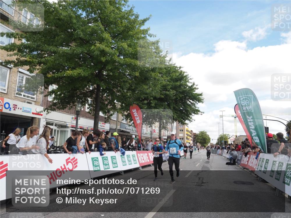 15.09.2024 - PSD Bank Halbmarathon Miley Keyser http://msf.ph/oto/7071269 15.09.2024 12:24:39 Ziel 988, 2102, 2272, 3063, 3218, 3240, 3339, 3469 meine-sportfotos.de