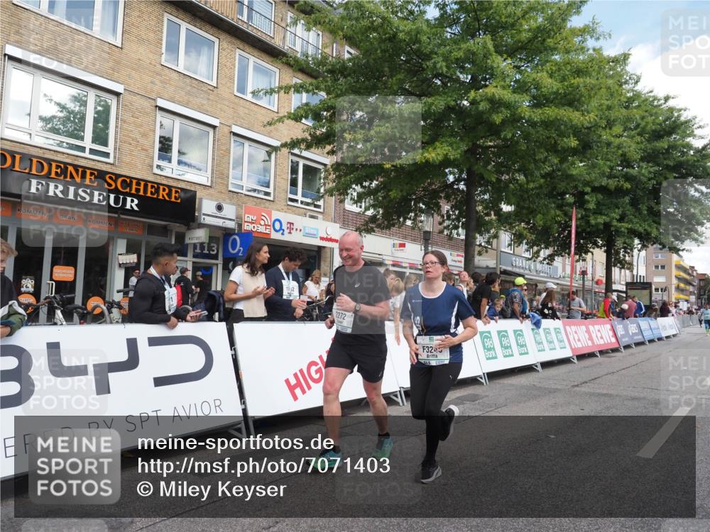 15.09.2024 - PSD Bank Halbmarathon Miley Keyser http://msf.ph/oto/7071403 15.09.2024 12:24:48 Ziel 793, 988, 2102, 2272, 3063, 3240, 3469 meine-sportfotos.de