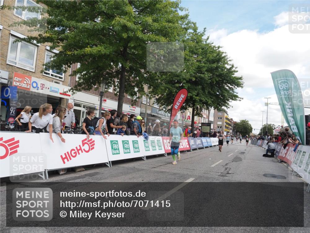 15.09.2024 - PSD Bank Halbmarathon Miley Keyser http://msf.ph/oto/7071415 15.09.2024 12:24:56 Ziel 793, 2272, 2336, 2771, 3101, 3240, 3469 meine-sportfotos.de