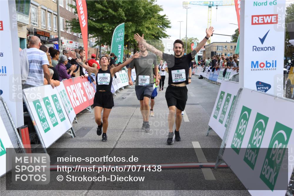 15.09.2024 - PSD Bank Halbmarathon Strokosch-Dieckow http://msf.ph/oto/7071438 15.09.2024 12:32:04 Ziel 2068, 2192, 2352, 2358, 2423, 3014, 3203, 3207, 3356, 3541 meine-sportfotos.de