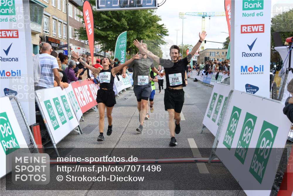 15.09.2024 - PSD Bank Halbmarathon Strokosch-Dieckow http://msf.ph/oto/7071496 15.09.2024 12:32:04 Ziel 2068, 2192, 2352, 2358, 2423, 3014, 3203, 3207, 3356, 3541 meine-sportfotos.de