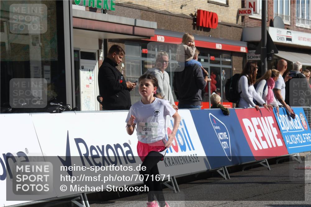 15.09.2024 - PSD Bank Halbmarathon Michael Strokosch http://msf.ph/oto/7071671 15.09.2024 10:28:25 Ziel 26, 45, 89, 92, 135, 149, 166, 183, 184, 192, 243, 285 meine-sportfotos.de
