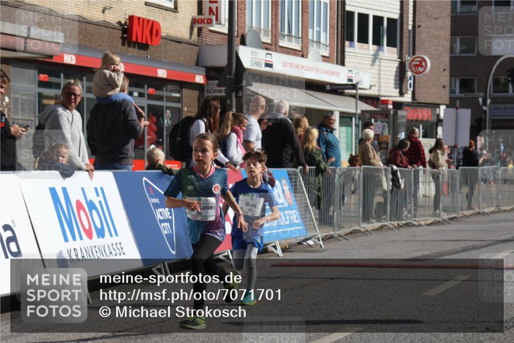 15.09.2024 - PSD Bank Halbmarathon Michael Strokosch http://msf.ph/oto/7071701 15.09.2024 10:28:28 Ziel 26, 45, 89, 92, 149, 162, 166, 183, 184, 192, 243, 273, 285 meine-sportfotos.de