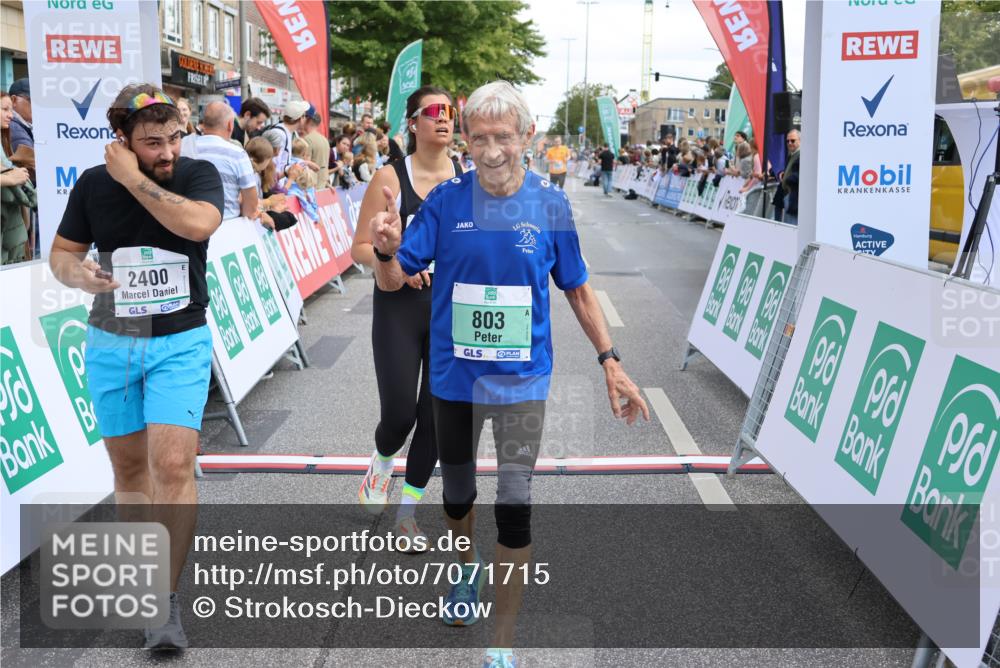 15.09.2024 - PSD Bank Halbmarathon Strokosch-Dieckow http://msf.ph/oto/7071715 15.09.2024 12:23:27 Ziel 803, 2078, 2400, 2550, 2933, 2999, 3219, 3320 meine-sportfotos.de