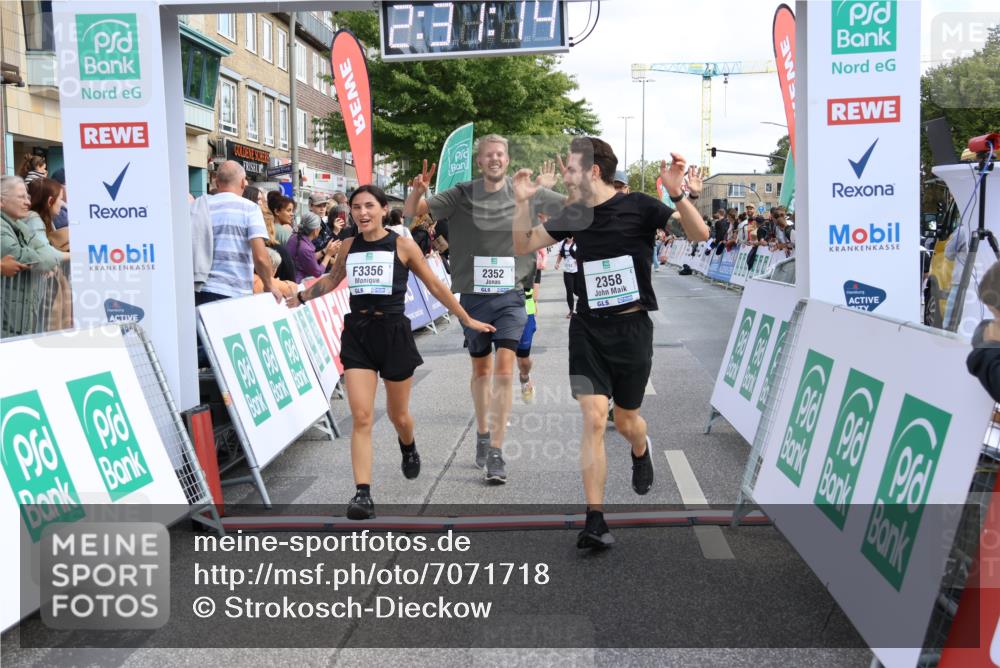 15.09.2024 - PSD Bank Halbmarathon Strokosch-Dieckow http://msf.ph/oto/7071718 15.09.2024 12:32:05 Ziel 2068, 2192, 2352, 2358, 2423, 3014, 3203, 3207, 3356, 3541 meine-sportfotos.de