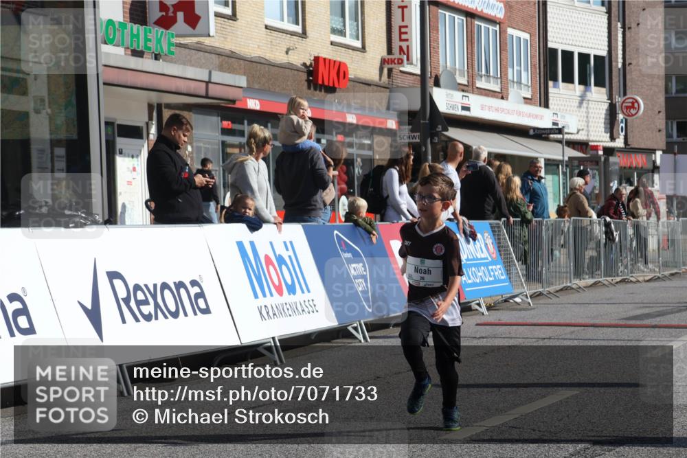 15.09.2024 - PSD Bank Halbmarathon Michael Strokosch http://msf.ph/oto/7071733 15.09.2024 10:28:32 Ziel 26, 45, 89, 92, 162, 183, 184, 192, 235, 243, 273, 305 meine-sportfotos.de