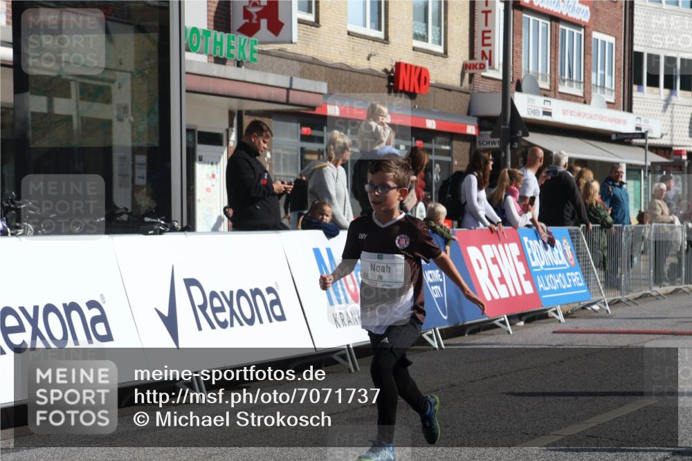 15.09.2024 - PSD Bank Halbmarathon Michael Strokosch http://msf.ph/oto/7071737 15.09.2024 10:28:33 Ziel 26, 45, 89, 92, 162, 183, 184, 192, 235, 243, 273, 305 meine-sportfotos.de
