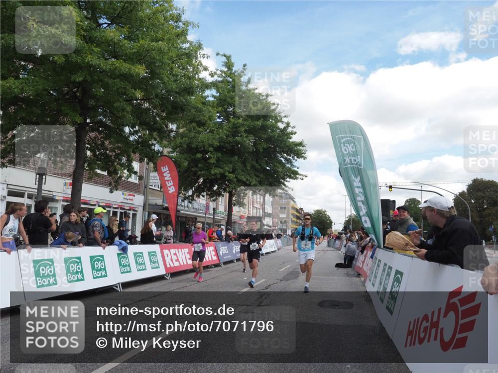 15.09.2024 - PSD Bank Halbmarathon Miley Keyser http://msf.ph/oto/7071796 15.09.2024 12:25:39 Ziel 1153, 1841, 2239, 2250, 2386, 2442, 3283 meine-sportfotos.de
