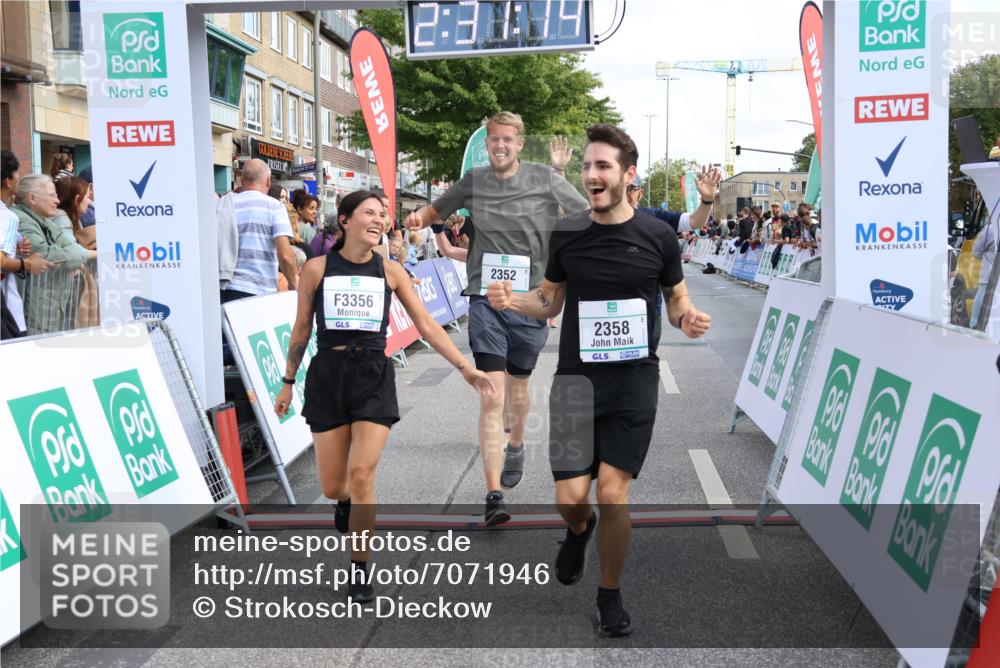 15.09.2024 - PSD Bank Halbmarathon Strokosch-Dieckow http://msf.ph/oto/7071946 15.09.2024 12:32:05 Ziel 2068, 2192, 2352, 2358, 2423, 3014, 3203, 3207, 3356, 3541 meine-sportfotos.de