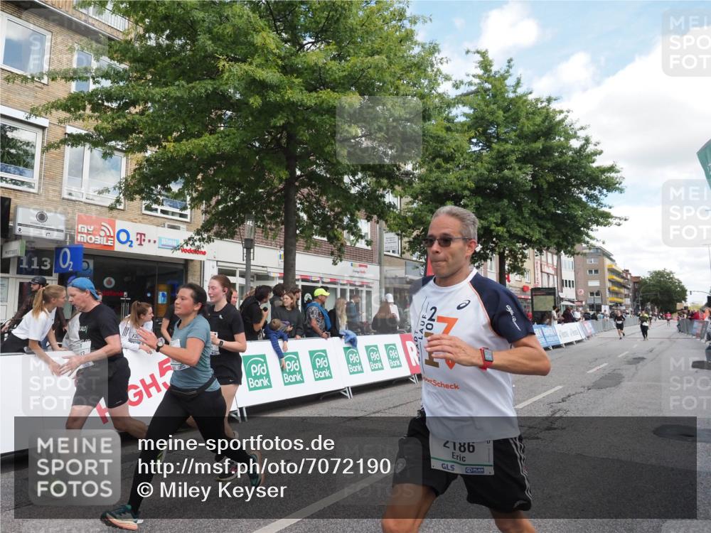 15.09.2024 - PSD Bank Halbmarathon Miley Keyser http://msf.ph/oto/7072190 15.09.2024 12:26:24 Ziel 2183, 2186, 3086, 3156, 3157, 3237, 3342, 3413, 3489 meine-sportfotos.de