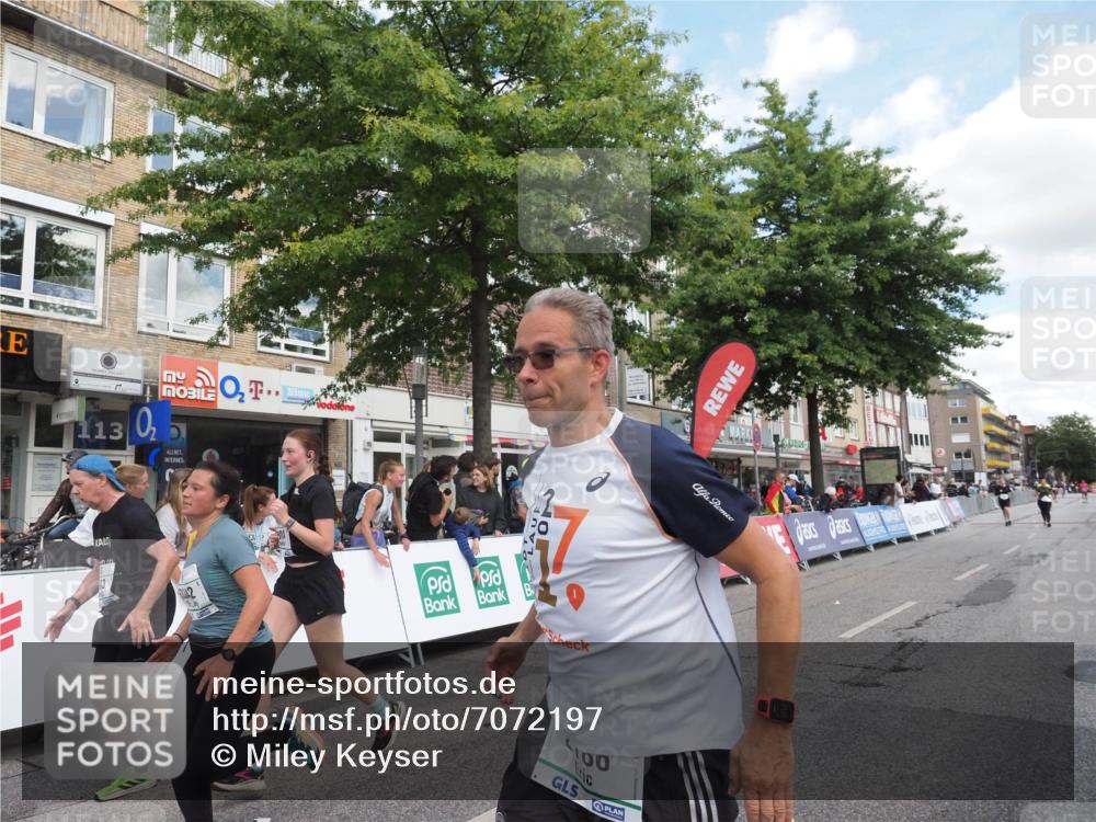 15.09.2024 - PSD Bank Halbmarathon Miley Keyser http://msf.ph/oto/7072197 15.09.2024 12:26:24 Ziel 2183, 2186, 3086, 3156, 3157, 3237, 3342, 3413, 3489 meine-sportfotos.de