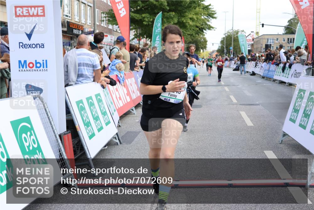 15.09.2024 - PSD Bank Halbmarathon Strokosch-Dieckow http://msf.ph/oto/7072609 15.09.2024 12:23:38 Ziel 803, 2078, 2307, 2550, 2933, 3243, 3320, 3370 meine-sportfotos.de
