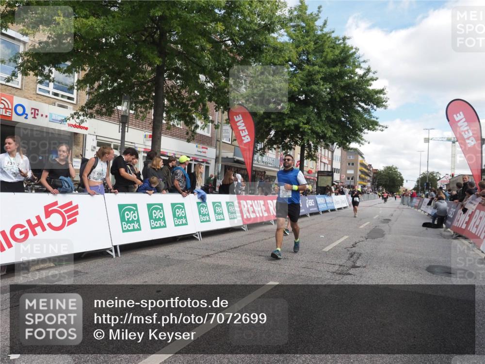 15.09.2024 - PSD Bank Halbmarathon Miley Keyser http://msf.ph/oto/7072699 15.09.2024 12:27:40 Ziel 2114, 2156, 2309, 3288, 3424 meine-sportfotos.de