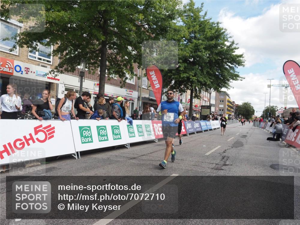 15.09.2024 - PSD Bank Halbmarathon Miley Keyser http://msf.ph/oto/7072710 15.09.2024 12:27:40 Ziel 2114, 2156, 2309, 3288, 3424 meine-sportfotos.de