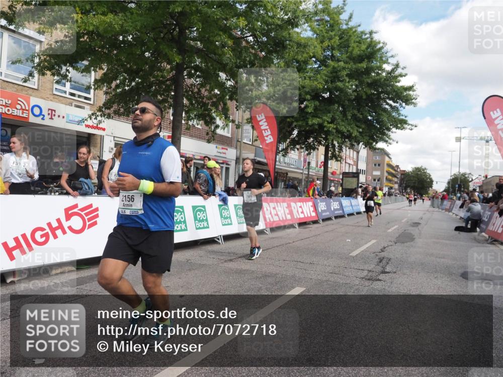 15.09.2024 - PSD Bank Halbmarathon Miley Keyser http://msf.ph/oto/7072718 15.09.2024 12:27:41 Ziel 2114, 2156, 2309, 3288, 3424 meine-sportfotos.de
