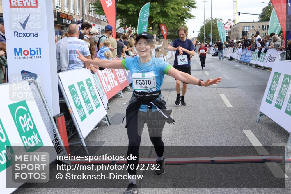 15.09.2024 - PSD Bank Halbmarathon Strokosch-Dieckow http://msf.ph/oto/7072732 15.09.2024 12:23:40 Ziel 2078, 2307, 2550, 3243, 3277, 3320, 3370 meine-sportfotos.de