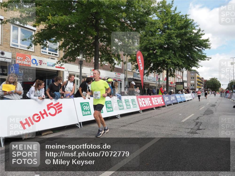 15.09.2024 - PSD Bank Halbmarathon Miley Keyser http://msf.ph/oto/7072779 15.09.2024 12:27:49 Ziel 2156, 2309, 2360, 3284, 3424 meine-sportfotos.de