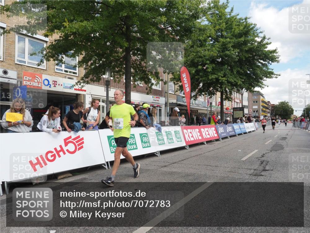 15.09.2024 - PSD Bank Halbmarathon Miley Keyser http://msf.ph/oto/7072783 15.09.2024 12:27:49 Ziel 2156, 2309, 2360, 3284, 3424 meine-sportfotos.de