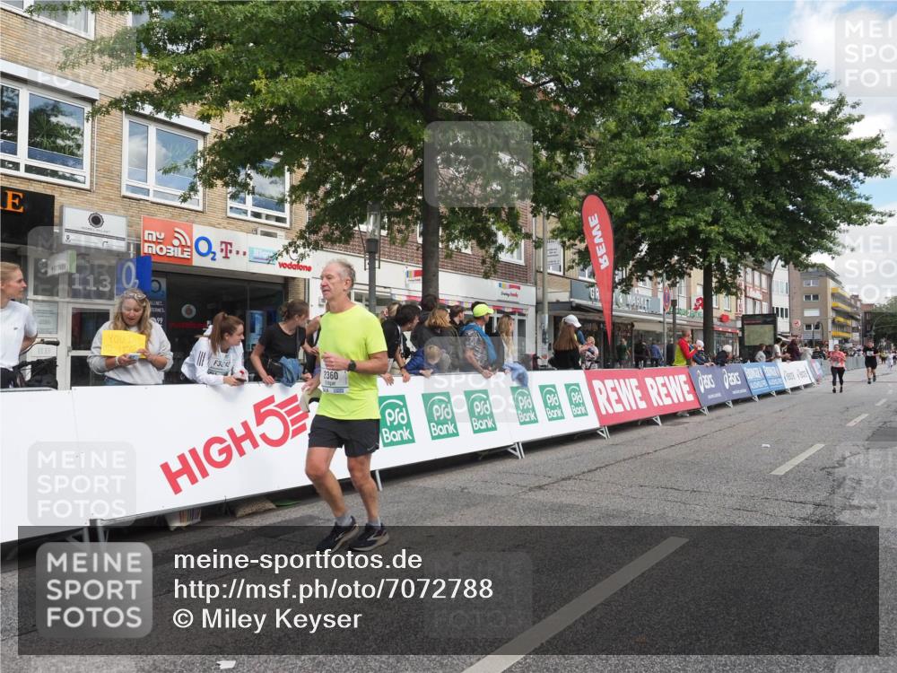 15.09.2024 - PSD Bank Halbmarathon Miley Keyser http://msf.ph/oto/7072788 15.09.2024 12:27:49 Ziel 2156, 2309, 2360, 3284, 3424 meine-sportfotos.de