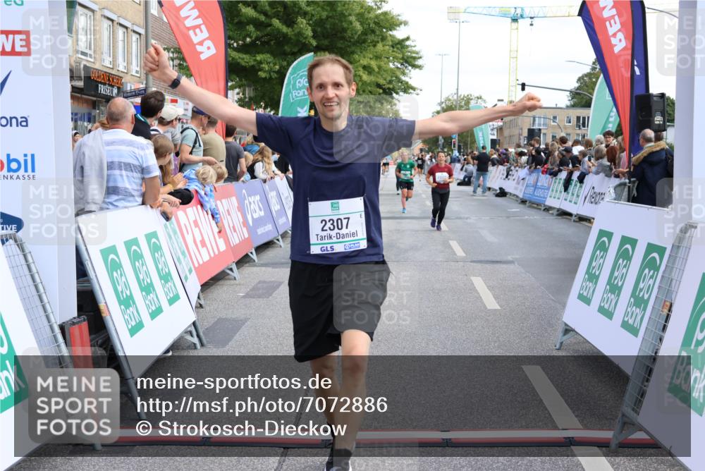 15.09.2024 - PSD Bank Halbmarathon Strokosch-Dieckow http://msf.ph/oto/7072886 15.09.2024 12:23:42 Ziel 987, 2078, 2307, 2550, 3243, 3277, 3320, 3370 meine-sportfotos.de