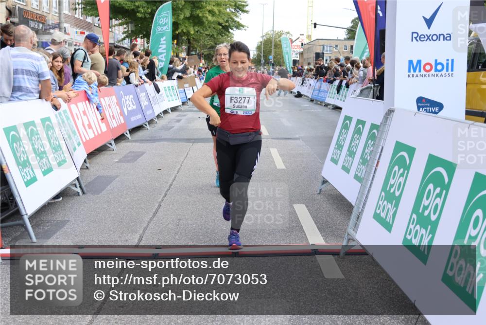 15.09.2024 - PSD Bank Halbmarathon Strokosch-Dieckow http://msf.ph/oto/7073053 15.09.2024 12:23:48 Ziel 987, 2307, 2981, 3002, 3243, 3277, 3370 meine-sportfotos.de