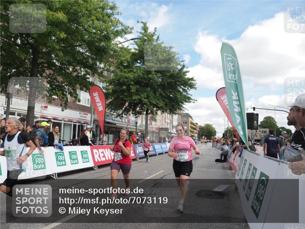 15.09.2024 - PSD Bank Halbmarathon Miley Keyser http://msf.ph/oto/7073119 15.09.2024 12:28:24 Ziel 2392, 2439, 2441, 3017, 3073, 3121, 3225, 3274, 3327 meine-sportfotos.de