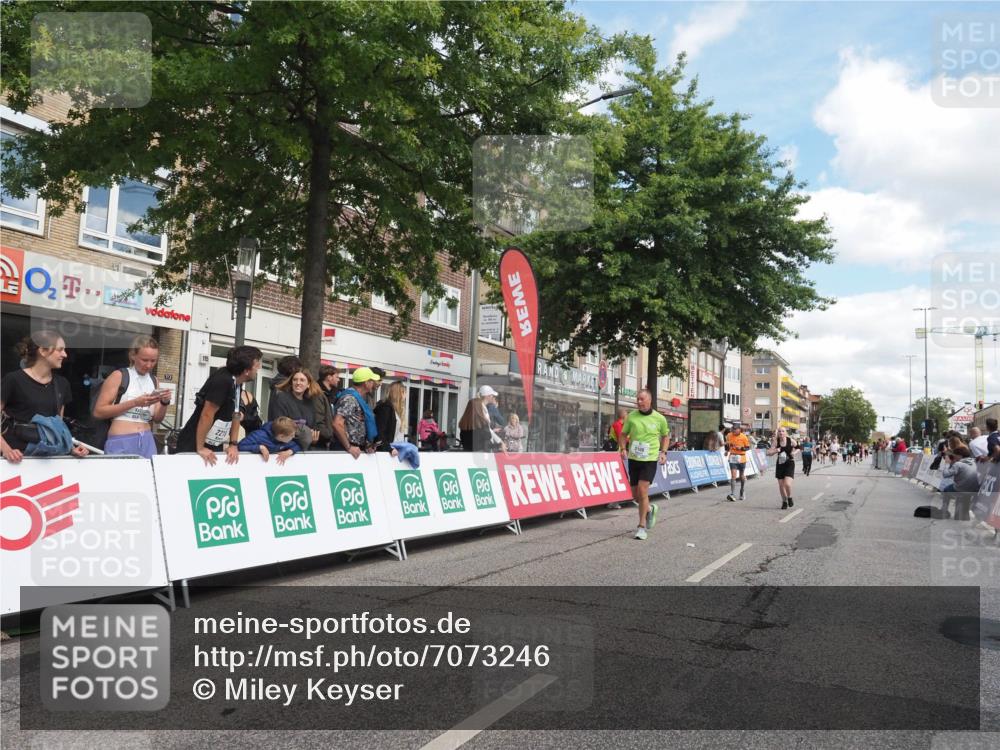 15.09.2024 - PSD Bank Halbmarathon Miley Keyser http://msf.ph/oto/7073246 15.09.2024 12:28:47 Ziel 2076, 2108, 2157, 2458, 2715, 3442 meine-sportfotos.de