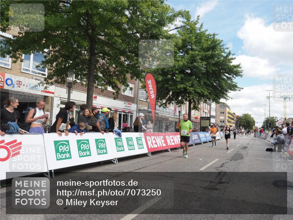 15.09.2024 - PSD Bank Halbmarathon Miley Keyser http://msf.ph/oto/7073250 15.09.2024 12:28:48 Ziel 2076, 2108, 2157, 2458, 2715, 3442 meine-sportfotos.de