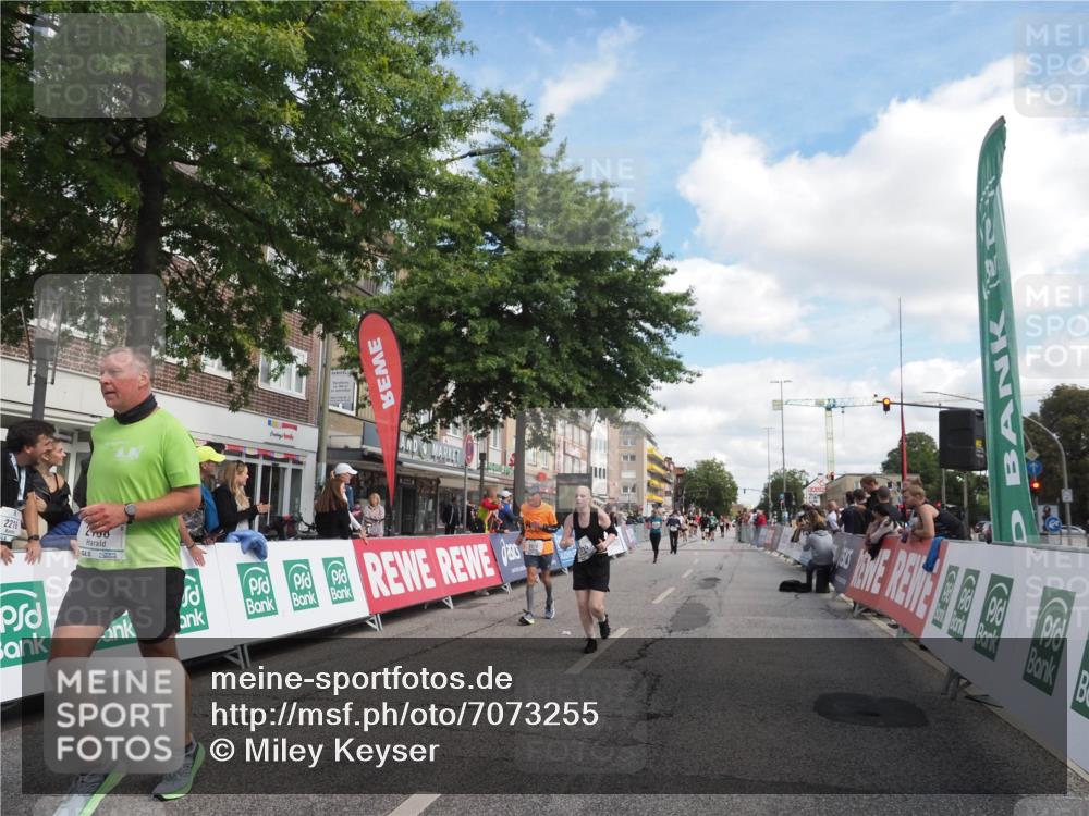 15.09.2024 - PSD Bank Halbmarathon Miley Keyser http://msf.ph/oto/7073255 15.09.2024 12:28:50 Ziel 2076, 2108, 2157, 2288, 2458, 2715, 3255, 3442 meine-sportfotos.de