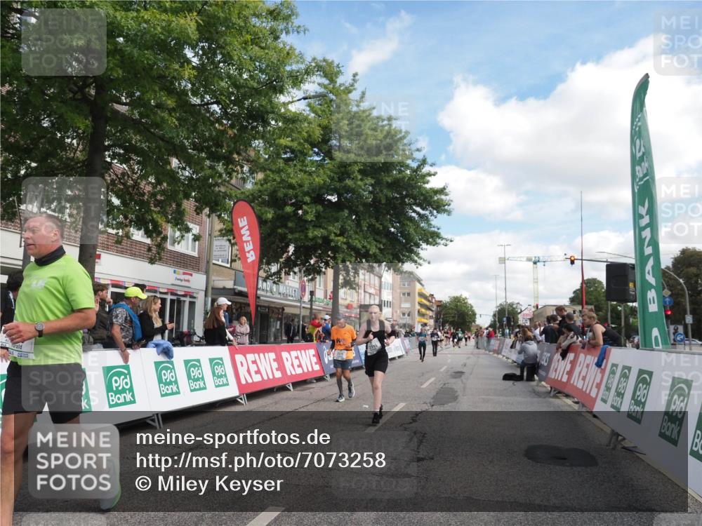 15.09.2024 - PSD Bank Halbmarathon Miley Keyser http://msf.ph/oto/7073258 15.09.2024 12:28:50 Ziel 2076, 2108, 2157, 2288, 2458, 2715, 3255, 3442 meine-sportfotos.de