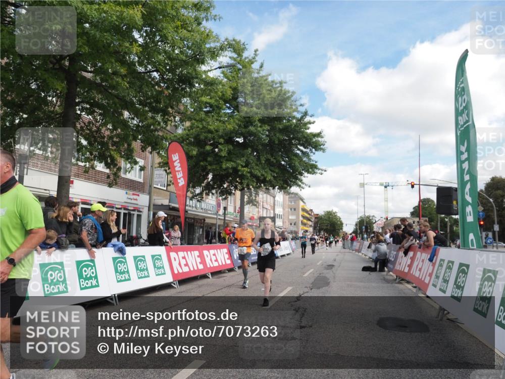 15.09.2024 - PSD Bank Halbmarathon Miley Keyser http://msf.ph/oto/7073263 15.09.2024 12:28:50 Ziel 2076, 2108, 2157, 2288, 2458, 2715, 3255, 3442 meine-sportfotos.de