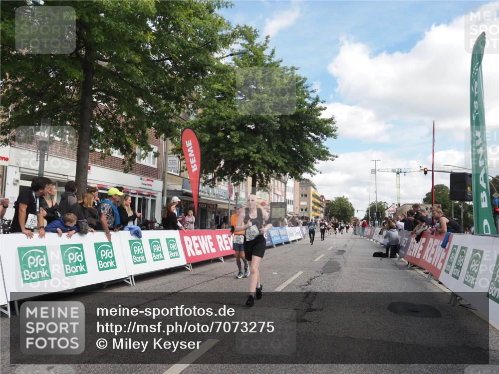 15.09.2024 - PSD Bank Halbmarathon Miley Keyser http://msf.ph/oto/7073275 15.09.2024 12:28:51 Ziel 2076, 2108, 2157, 2288, 2458, 2715, 3255, 3442 meine-sportfotos.de