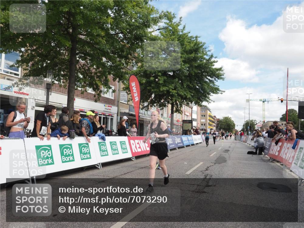 15.09.2024 - PSD Bank Halbmarathon Miley Keyser http://msf.ph/oto/7073290 15.09.2024 12:28:51 Ziel 2076, 2108, 2157, 2288, 2458, 2715, 3255, 3442 meine-sportfotos.de