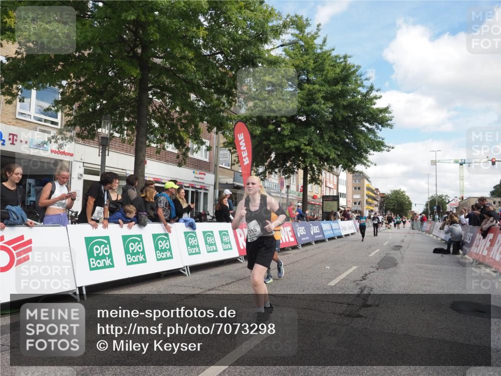 15.09.2024 - PSD Bank Halbmarathon Miley Keyser http://msf.ph/oto/7073298 15.09.2024 12:28:52 Ziel 2076, 2108, 2157, 2288, 2458, 2715, 3057, 3255, 3442 meine-sportfotos.de