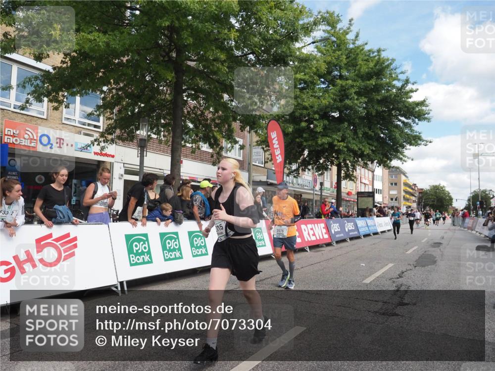 15.09.2024 - PSD Bank Halbmarathon Miley Keyser http://msf.ph/oto/7073304 15.09.2024 12:28:52 Ziel 2076, 2108, 2157, 2288, 2458, 2715, 3057, 3255, 3442 meine-sportfotos.de