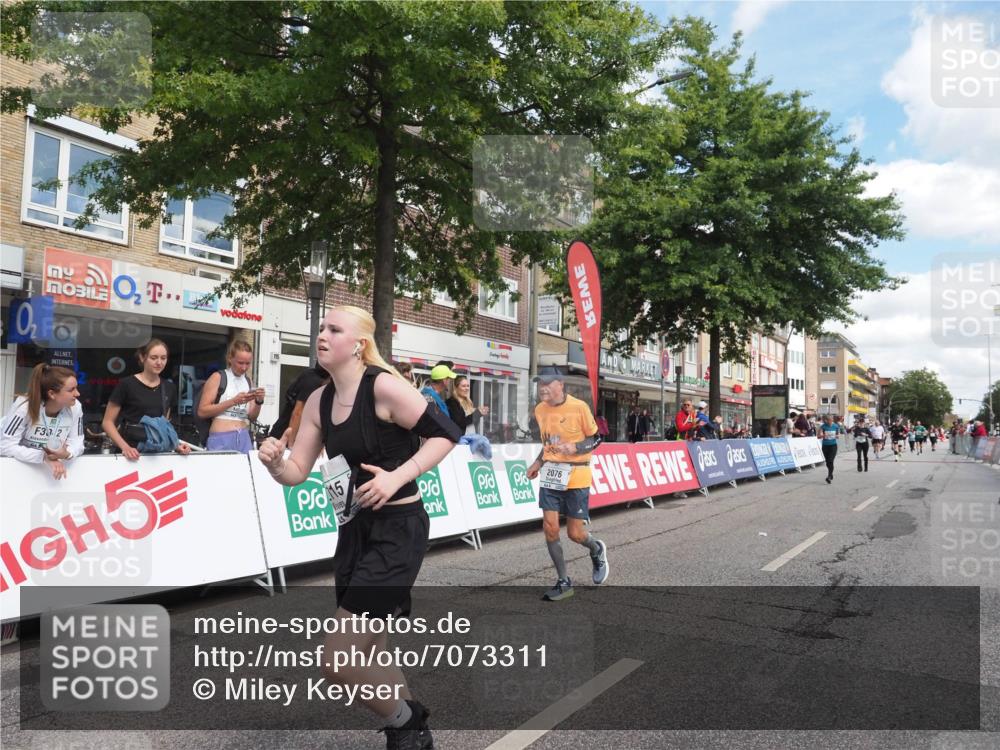 15.09.2024 - PSD Bank Halbmarathon Miley Keyser http://msf.ph/oto/7073311 15.09.2024 12:28:52 Ziel 2076, 2108, 2157, 2288, 2458, 2715, 3057, 3255, 3442 meine-sportfotos.de