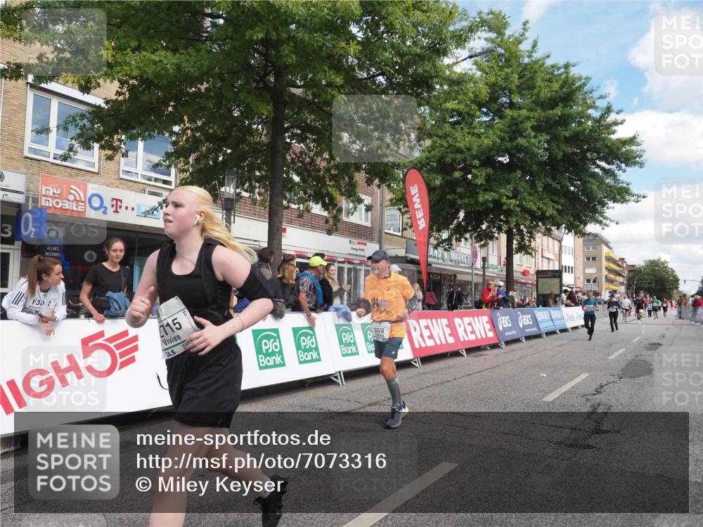 15.09.2024 - PSD Bank Halbmarathon Miley Keyser http://msf.ph/oto/7073316 15.09.2024 12:28:52 Ziel 2076, 2108, 2157, 2288, 2458, 2715, 3057, 3255, 3442 meine-sportfotos.de